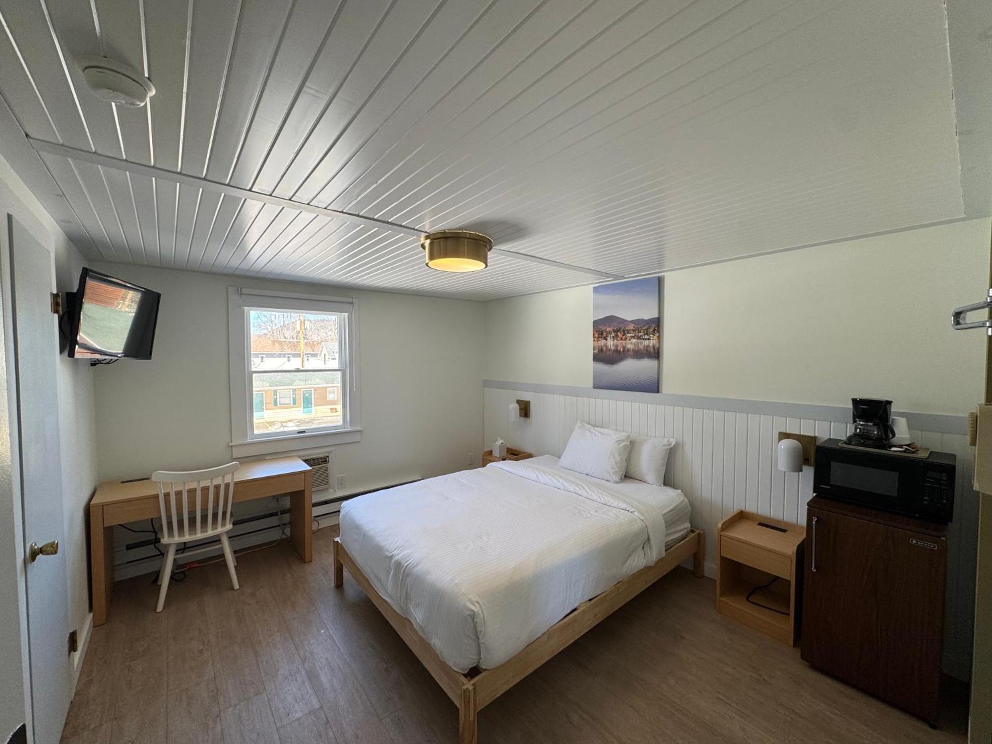 Maple Leaf Inn เลคแพลซิด ภายนอก รูปภาพ